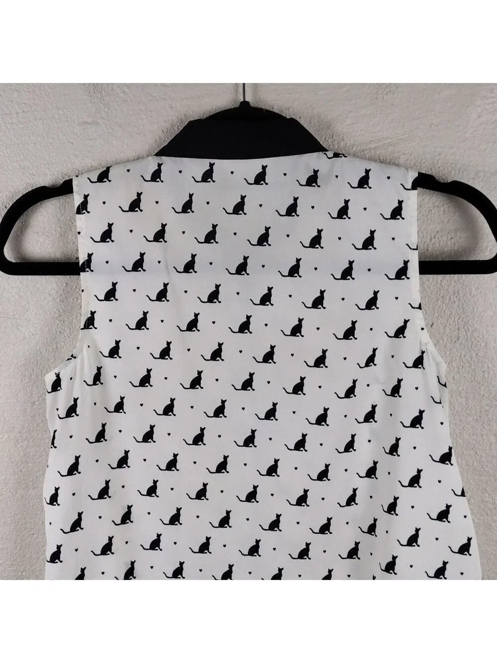 Love Me I'm Gorgeous White Black Cat Print Collared Sleeveless Button Down Top